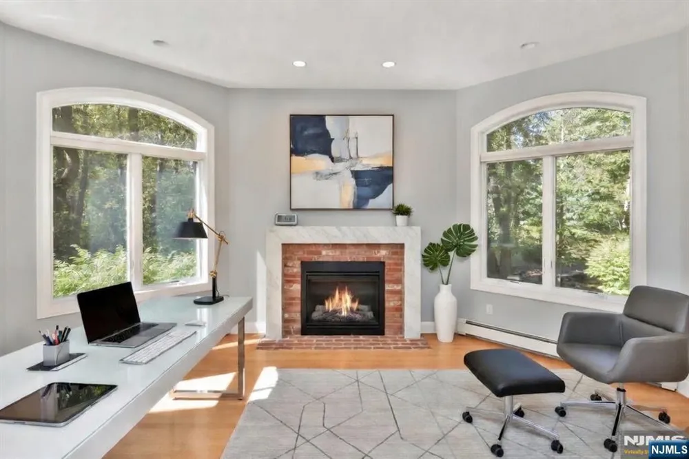 14 Werimus Brook Road Saddle River, NJ 07458