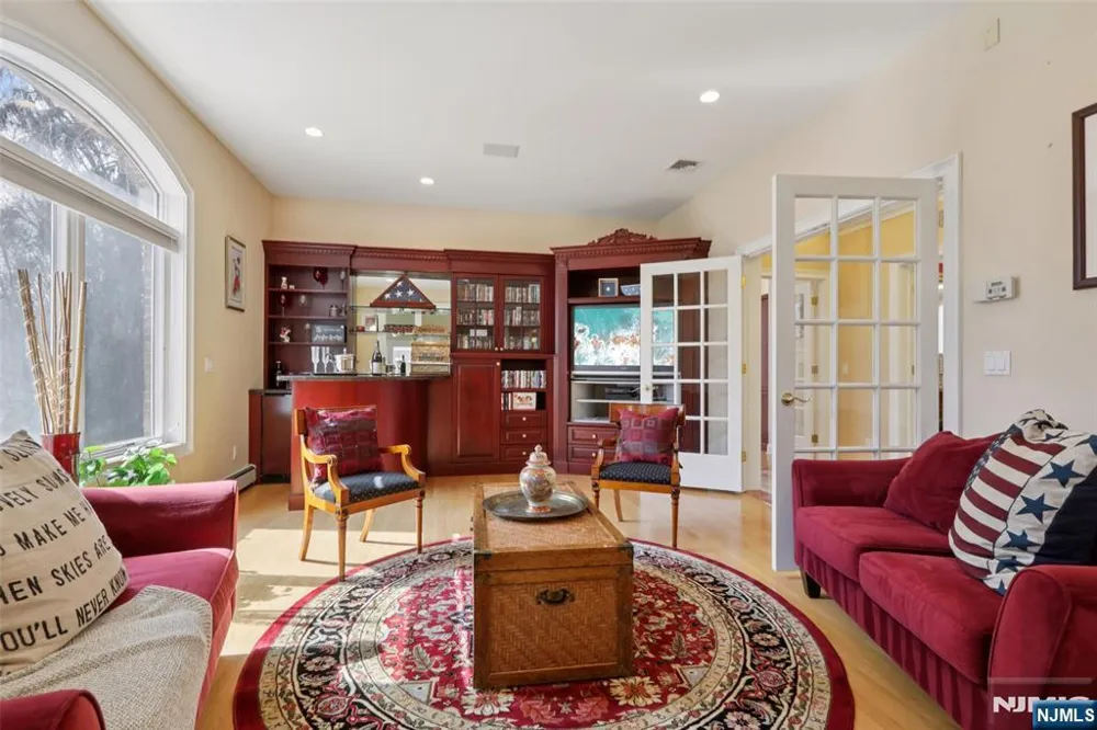 14 Werimus Brook Road Saddle River, NJ 07458