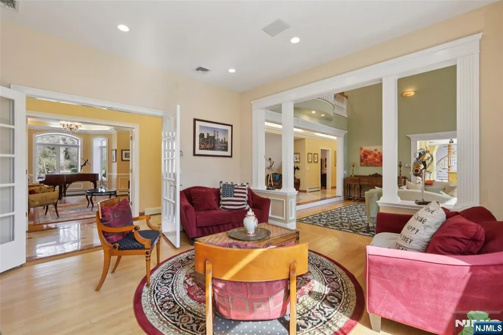 14 Werimus Brook Road Saddle River, NJ 07458