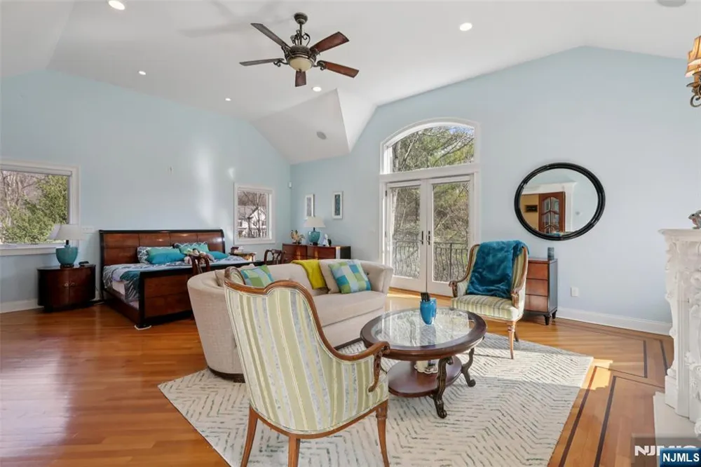 14 Werimus Brook Road Saddle River, NJ 07458