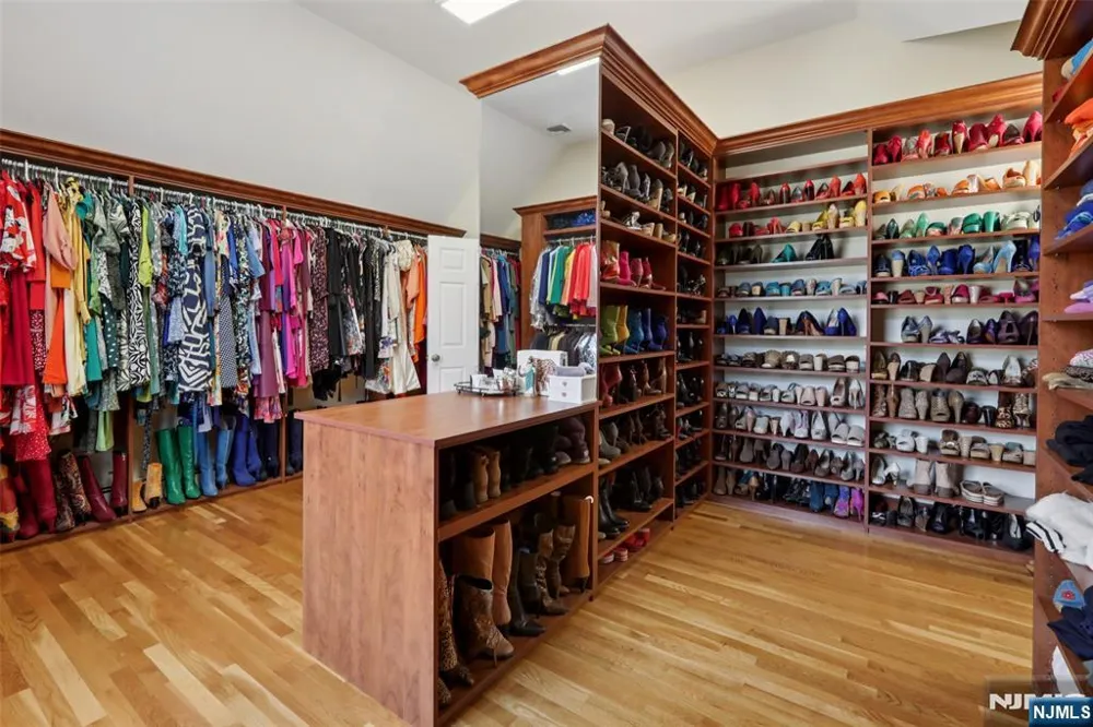 14 Werimus Brook Road Saddle River, NJ 07458