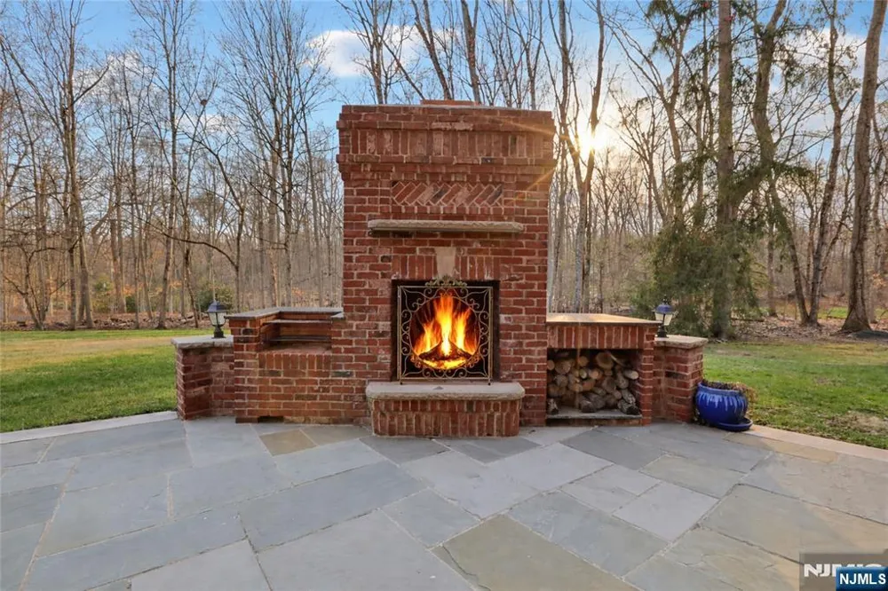 14 Werimus Brook Road Saddle River, NJ 07458