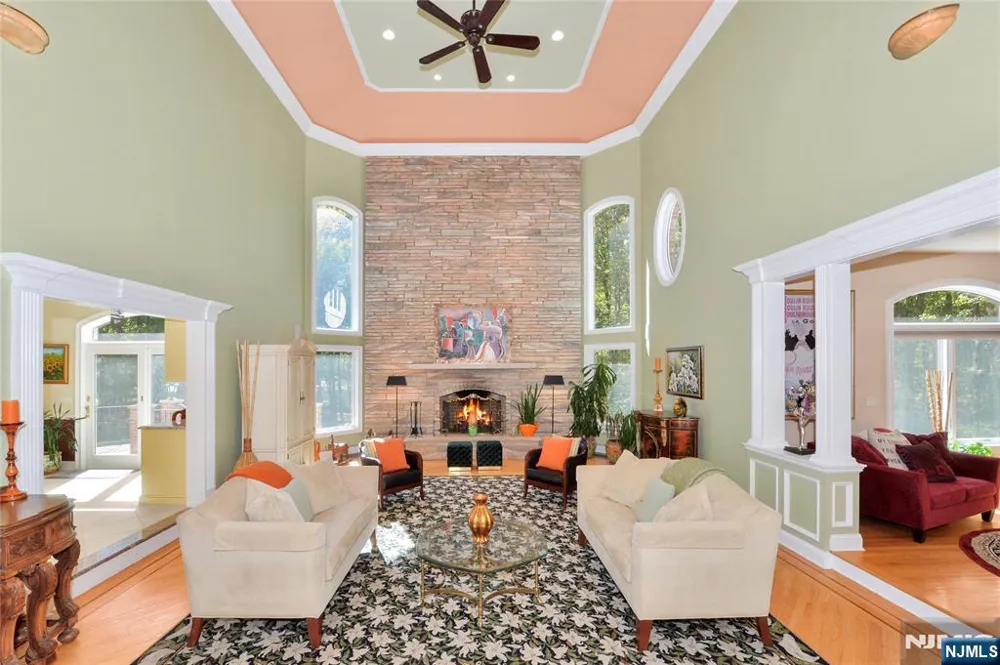 14 Werimus Brook Road Saddle River, NJ 07458