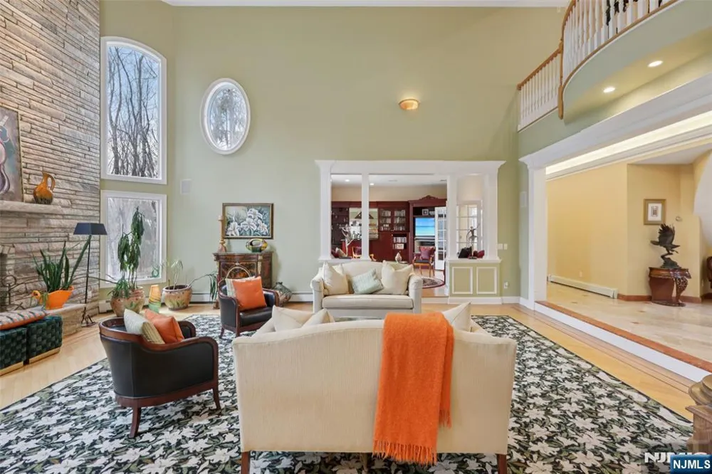 14 Werimus Brook Road Saddle River, NJ 07458