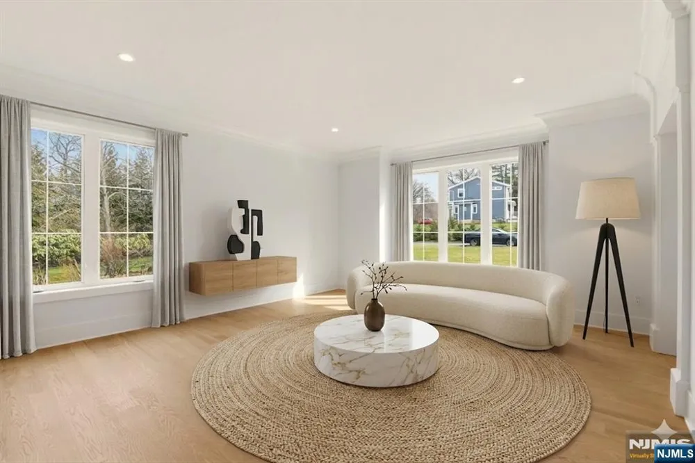 26 Huff Terrace Montvale, NJ 07645