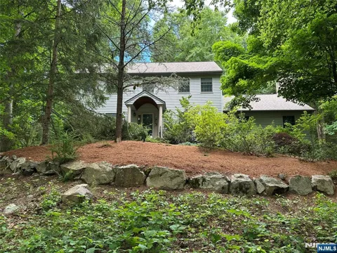 9 Buckhaven Trail