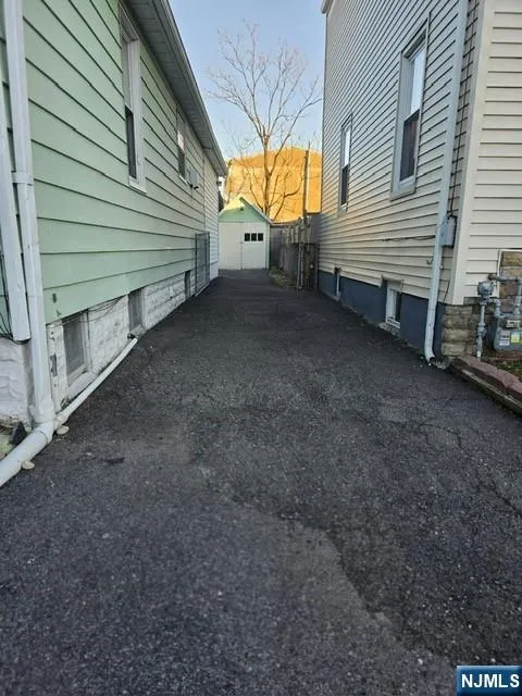 732 Essex Avenue Linden, NJ 07036