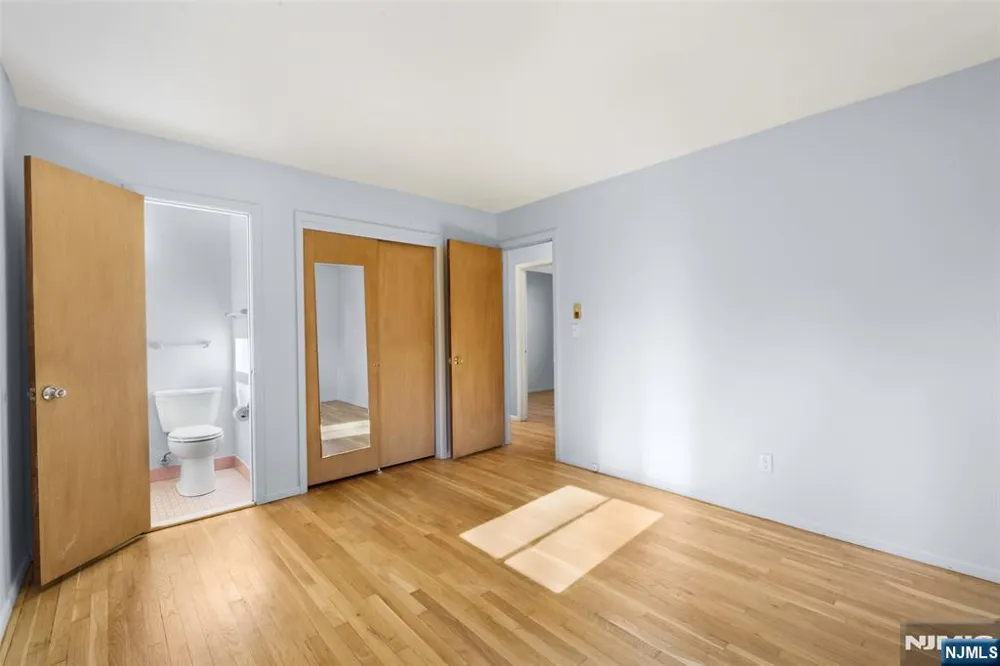 18 Kendall Drive Ringwood, NJ 07456