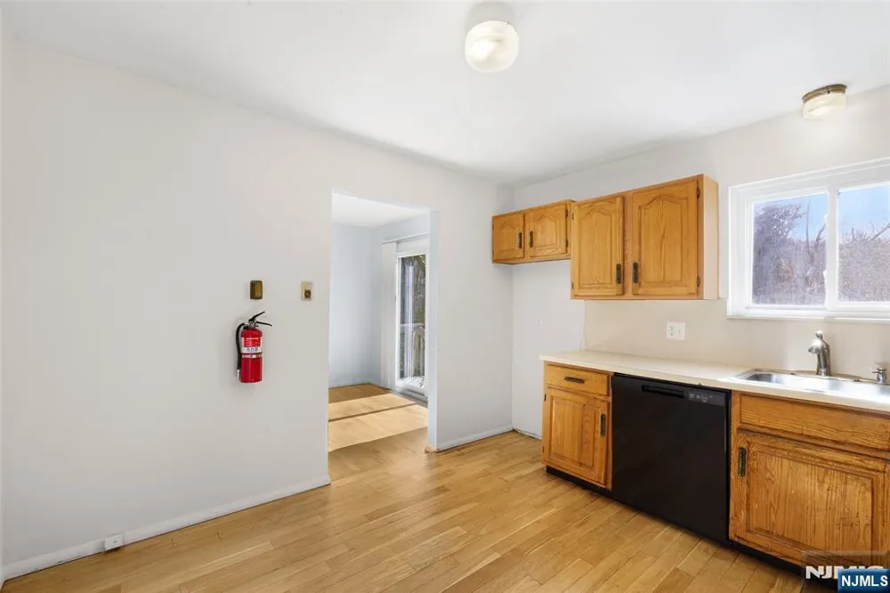 18 Kendall Drive Ringwood, NJ 07456