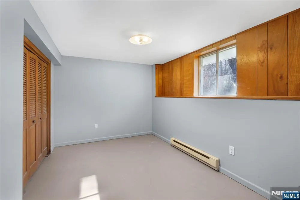 18 Kendall Drive Ringwood, NJ 07456