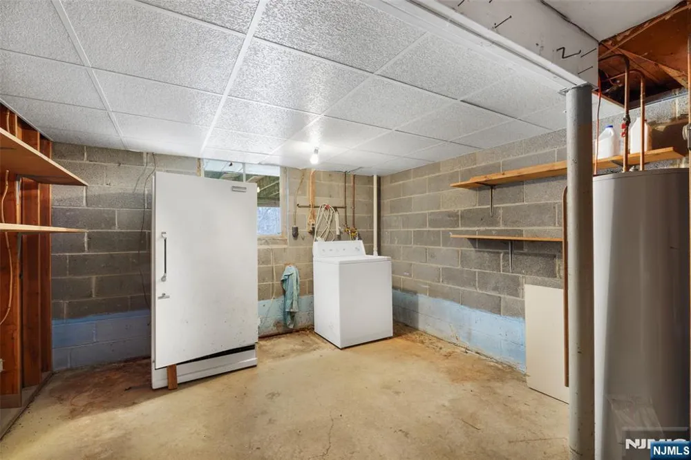 18 Kendall Drive Ringwood, NJ 07456