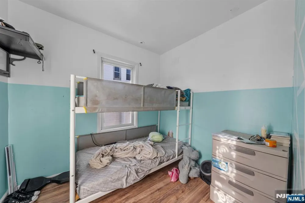 38-40 Nairn Place Newark, NJ 07108