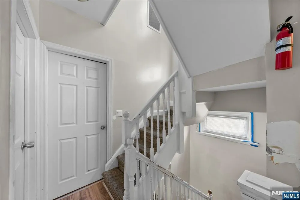 38-40 Nairn Place Newark, NJ 07108