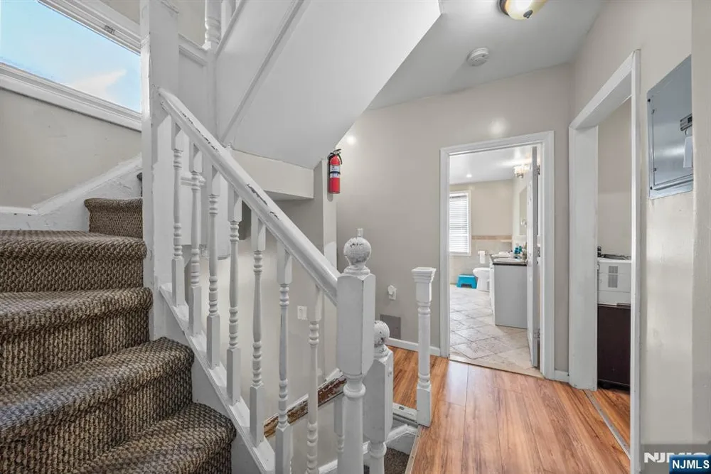 38-40 Nairn Place Newark, NJ 07108