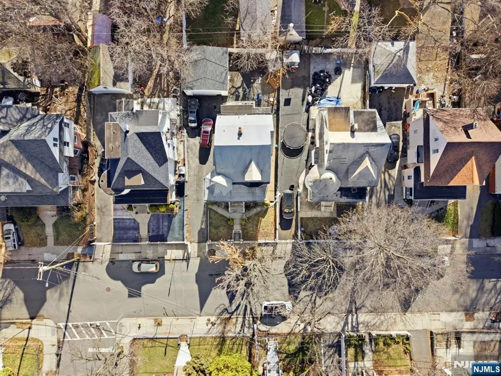 38-40 Nairn Place Newark, NJ 07108