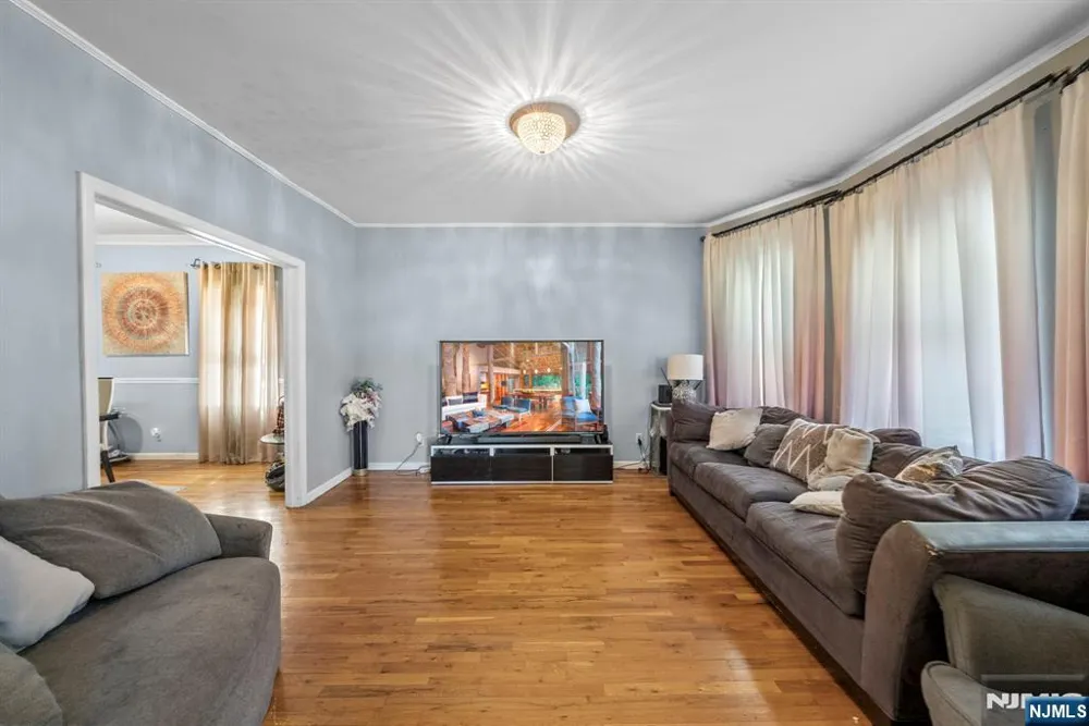 38-40 Nairn Place Newark, NJ 07108