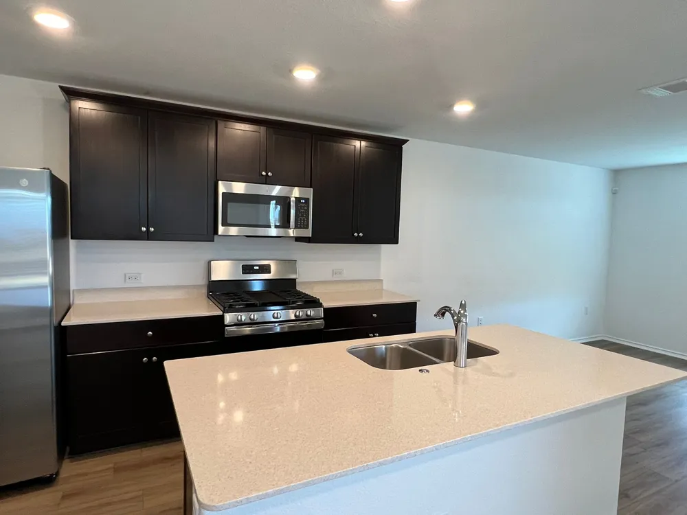 7221 Spotted Leaf Way Del Valle, TX 78617