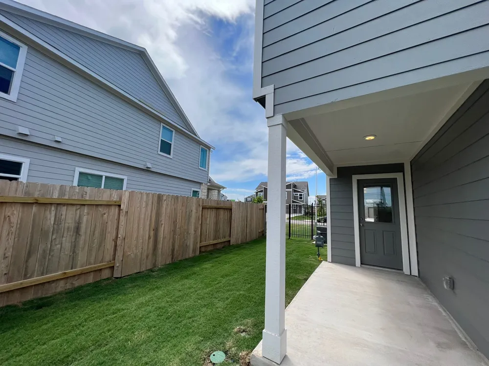 7221 Spotted Leaf Way Del Valle, TX 78617