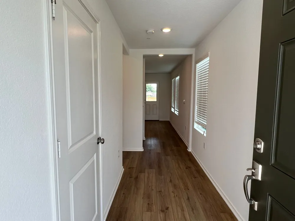 7221 Spotted Leaf Way Del Valle, TX 78617