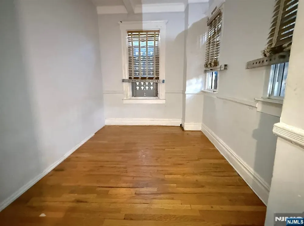 66 Scheerer Newark, NJ 07112