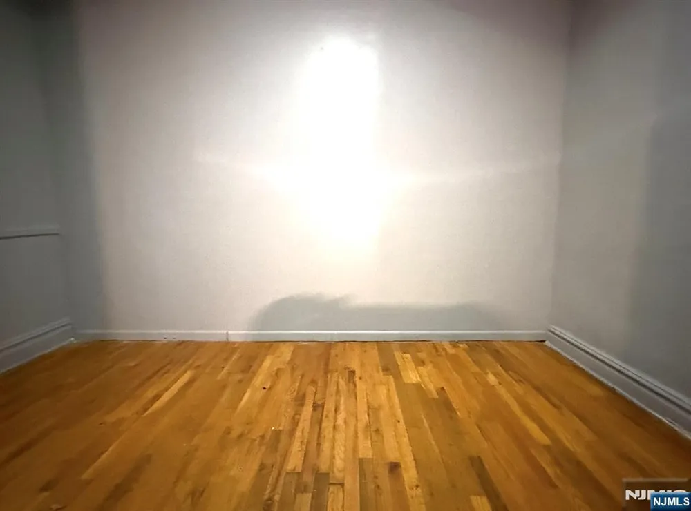 66 Scheerer Newark, NJ 07112