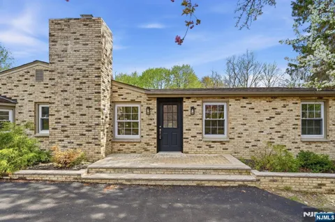 356 North Road