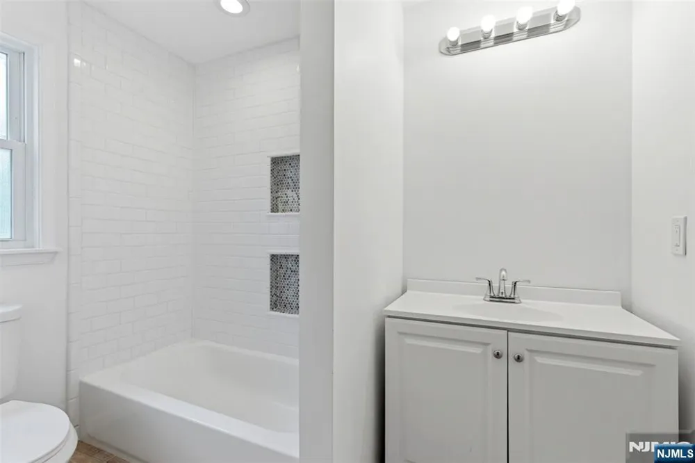 2 Rossi Drive Clinton, NJ 08809