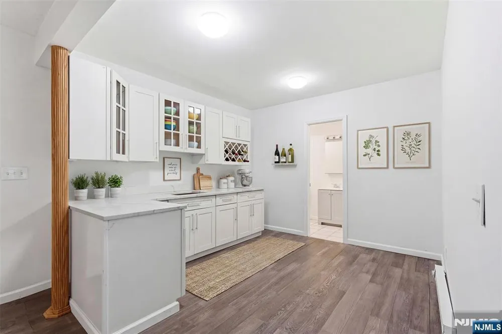 2 Rossi Drive Clinton, NJ 08809