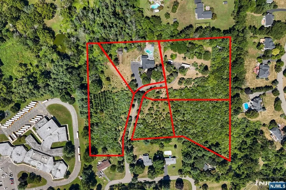 2 Rossi Drive Clinton, NJ 08809