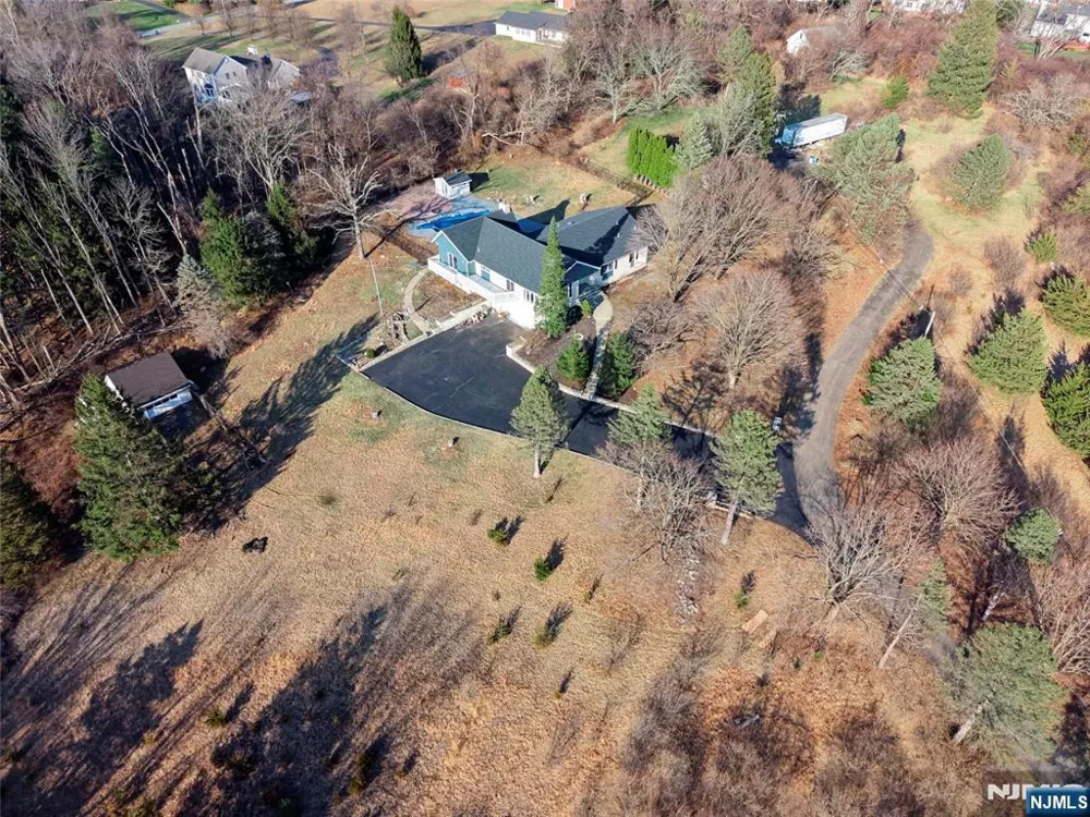 2 Rossi Drive Clinton, NJ 08809