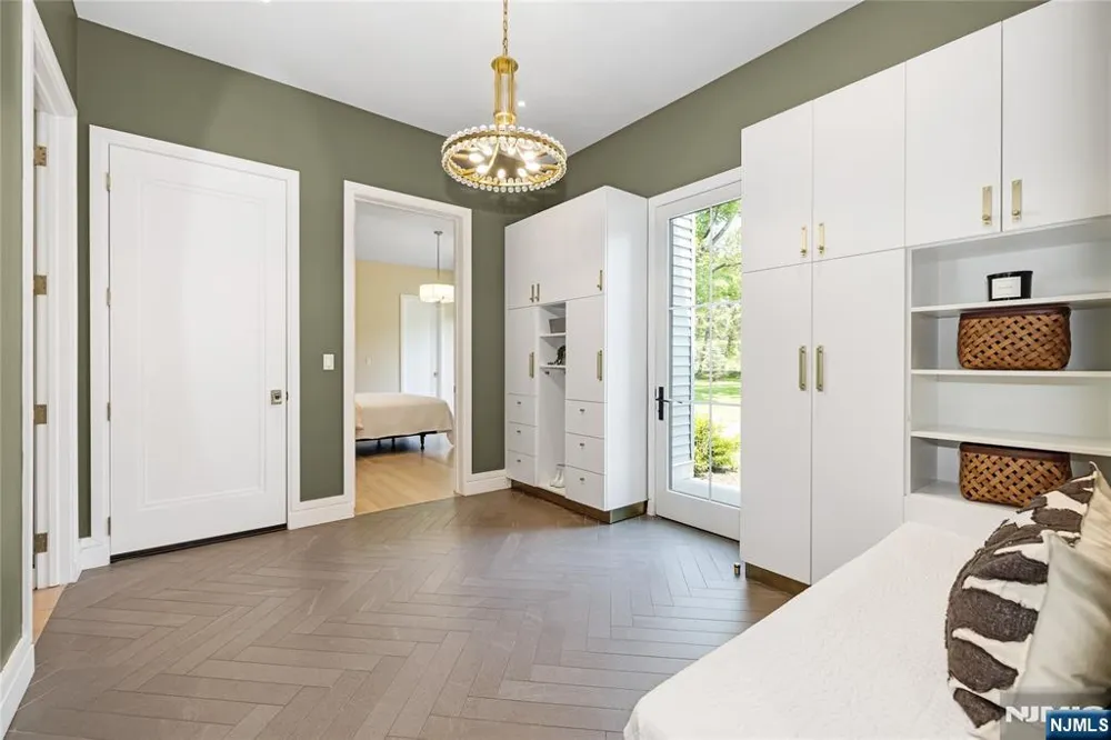 241 Saddle River Road Saddle River, NJ 07458