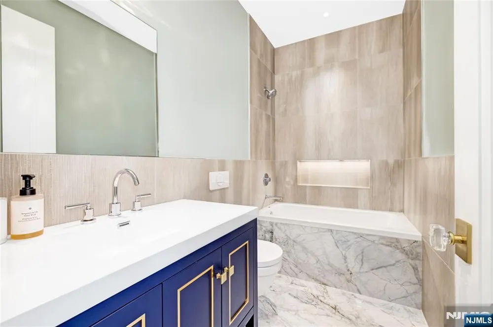 241 Saddle River Road Saddle River, NJ 07458