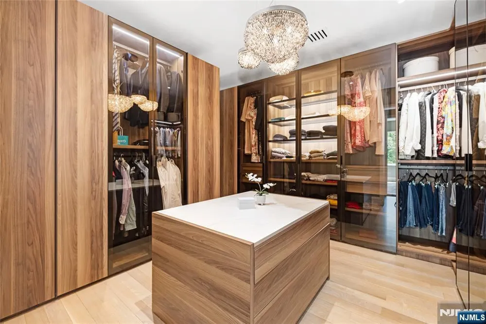 241 Saddle River Road Saddle River, NJ 07458