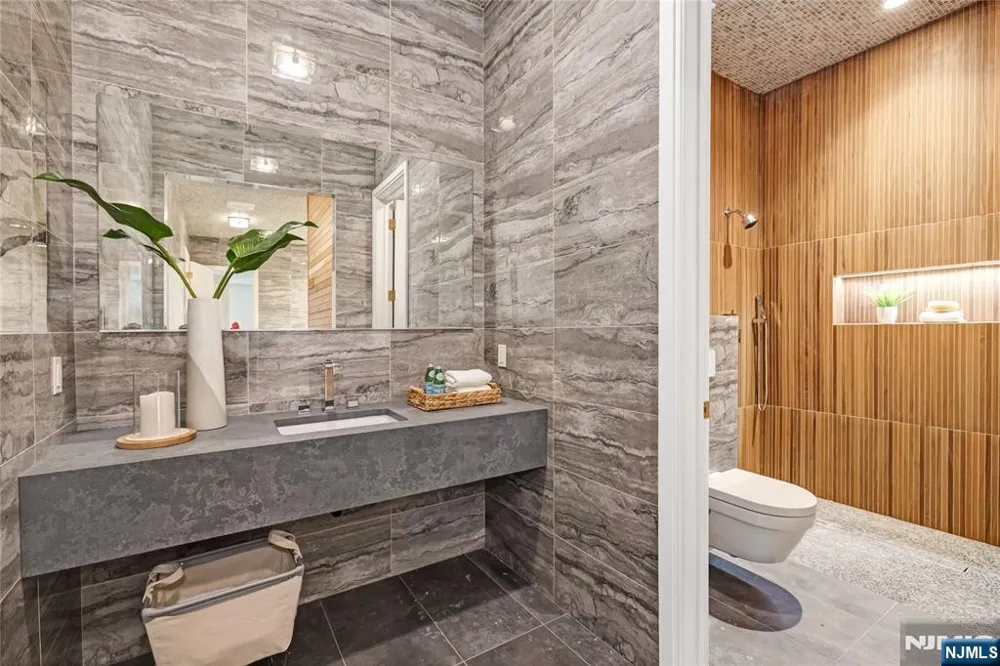 241 Saddle River Road Saddle River, NJ 07458