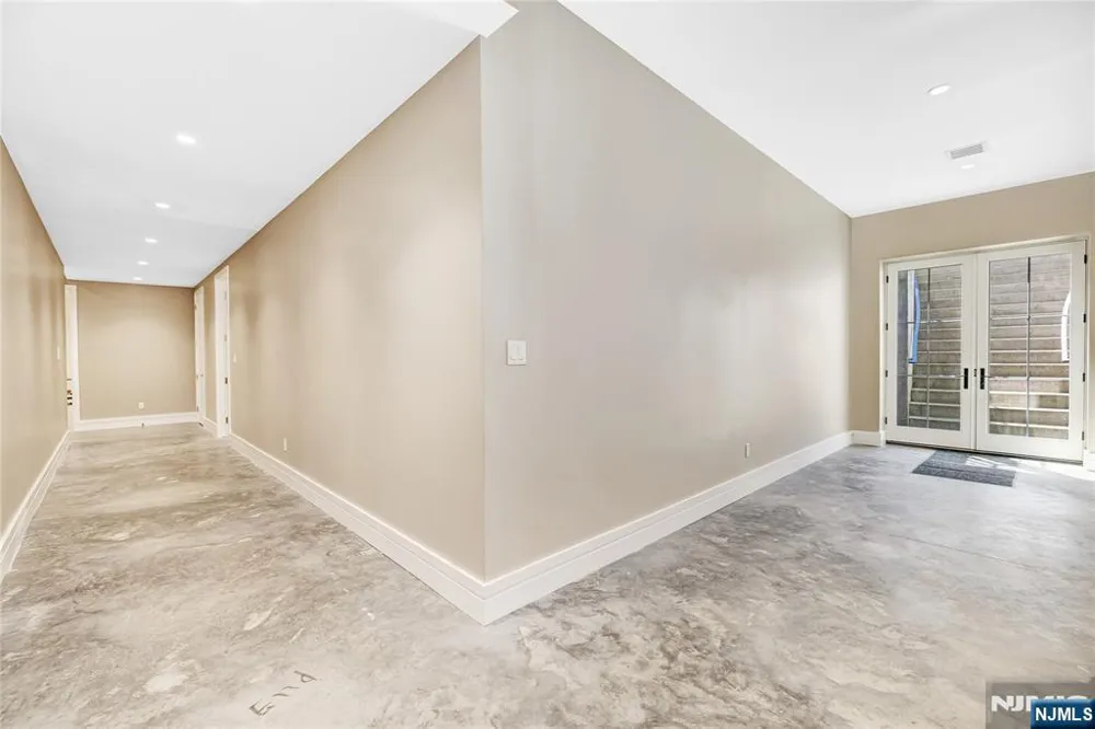 241 Saddle River Road Saddle River, NJ 07458
