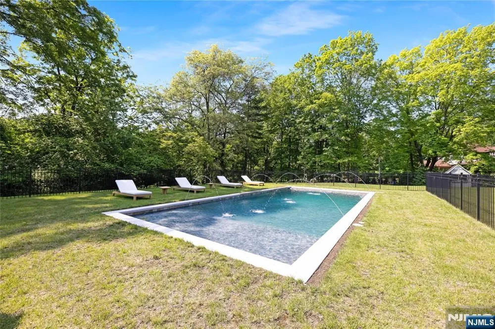 241 Saddle River Road Saddle River, NJ 07458