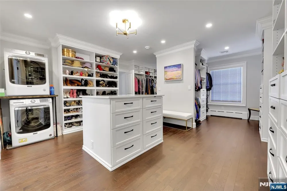 292 MAPLE Street Englewood, NJ 07631