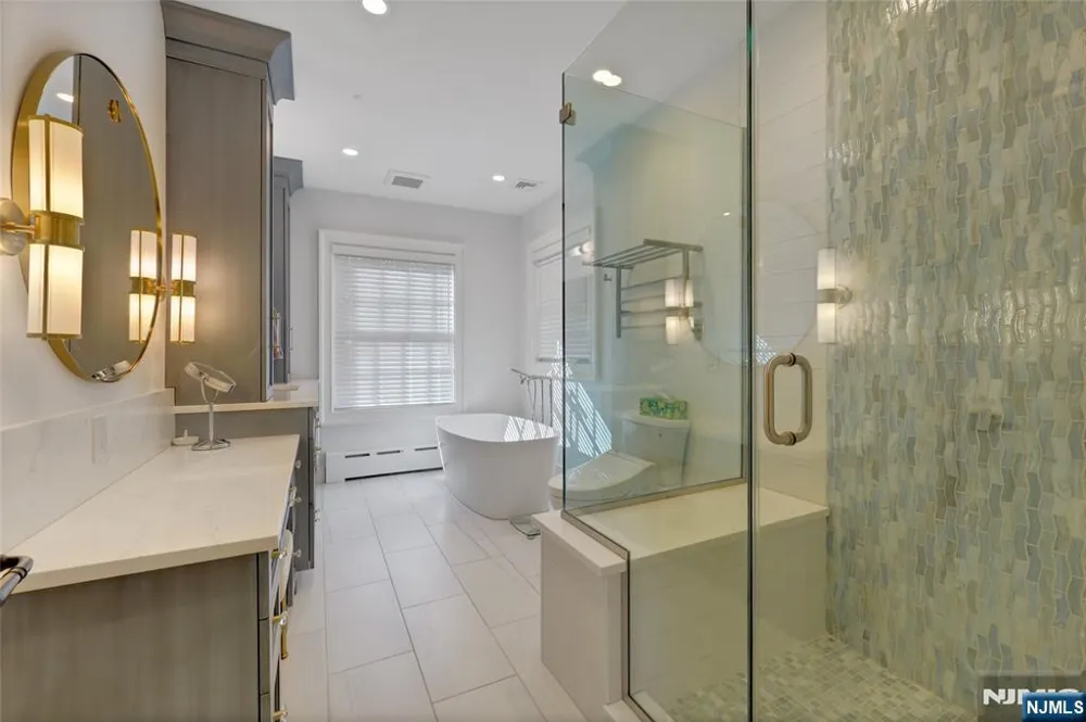 292 MAPLE Street Englewood, NJ 07631