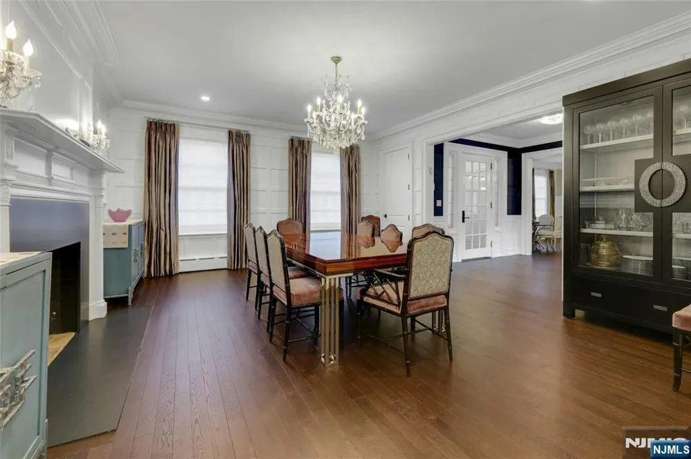 292 MAPLE Street Englewood, NJ 07631