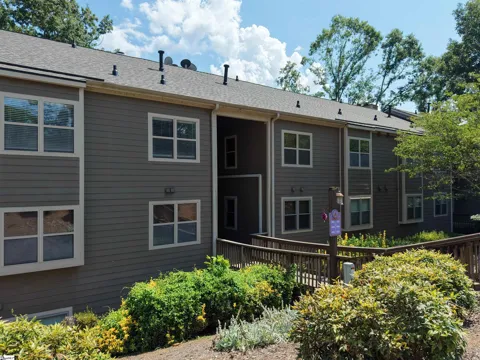 114 Captains Way