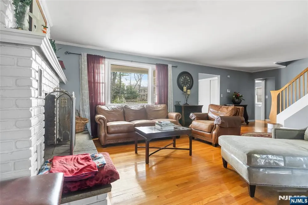 107 Buckingham Drive Ramsey, NJ 07446