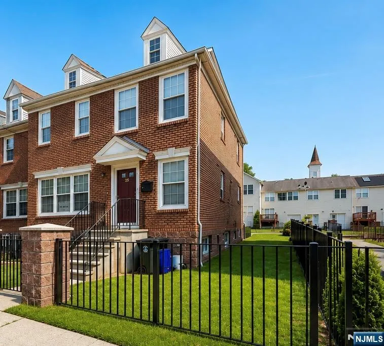 25 Holland Street Newark, NJ 07103