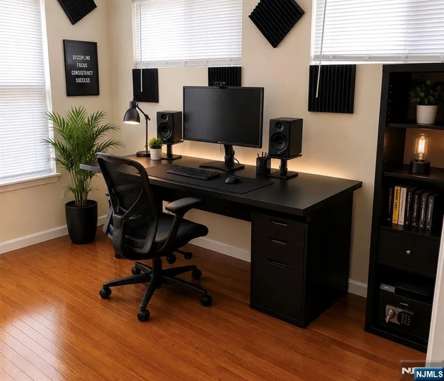 25 Holland Street Newark, NJ 07103