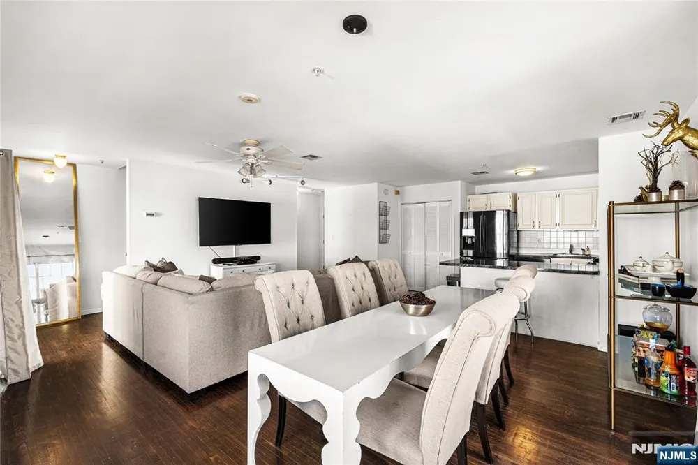 84 Union Street Newark, NJ 07105