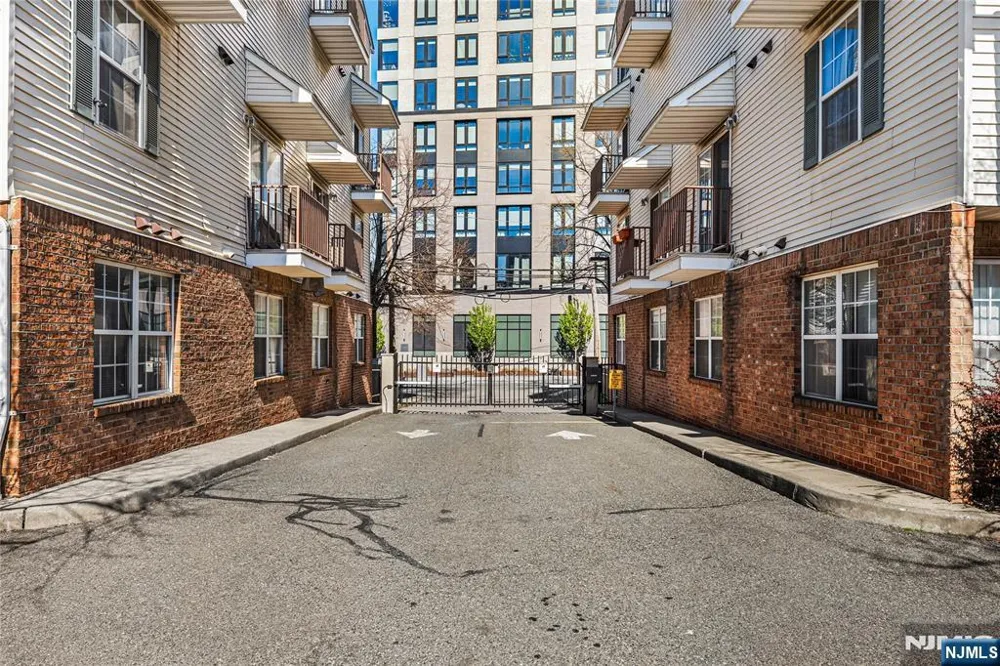 84 Union Street Newark, NJ 07105