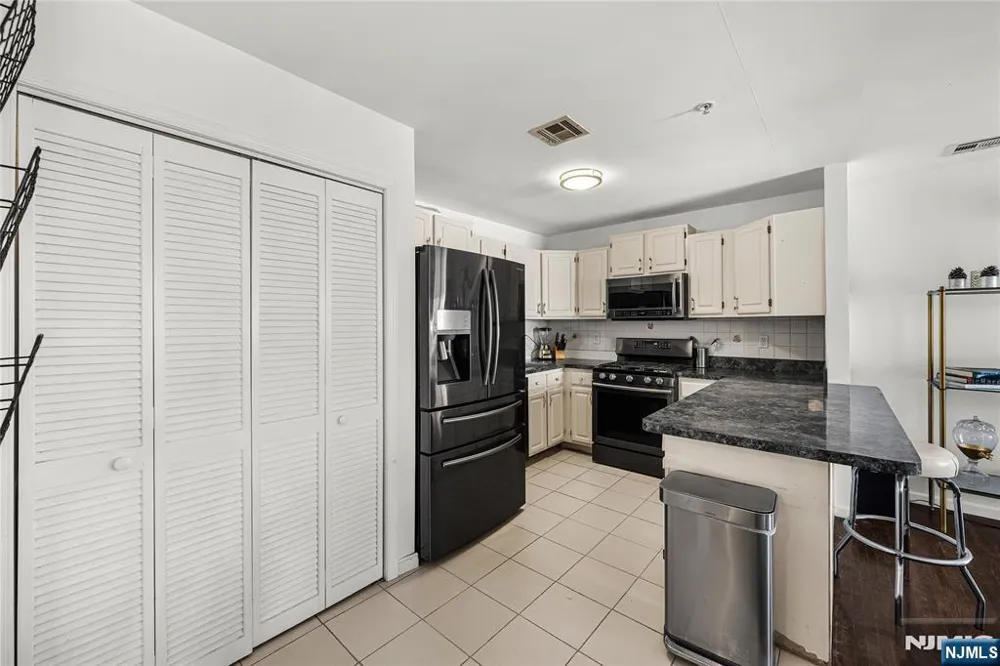 84 Union Street Newark, NJ 07105