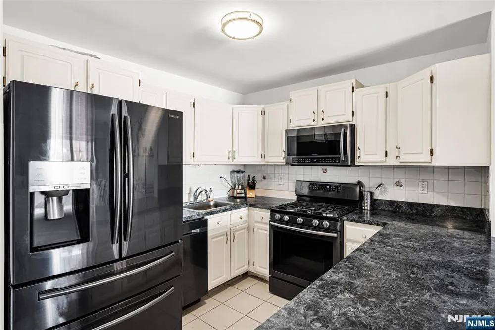 84 Union Street Newark, NJ 07105