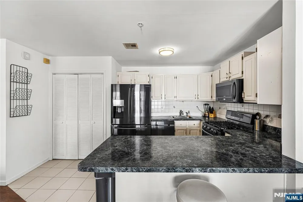 84 Union Street Newark, NJ 07105