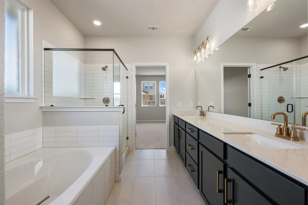 126 Arlington Park Loop Hutto, TX 78634