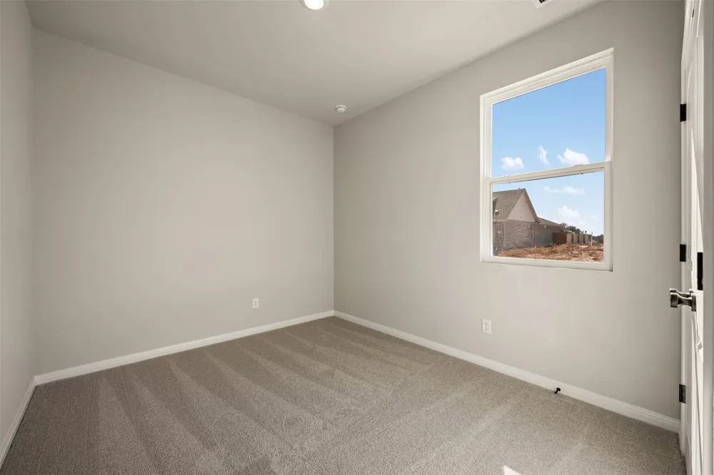 126 Arlington Park Loop Hutto, TX 78634